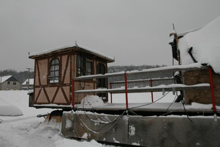 aufbau_faschingshaenger_2010_008.jpg